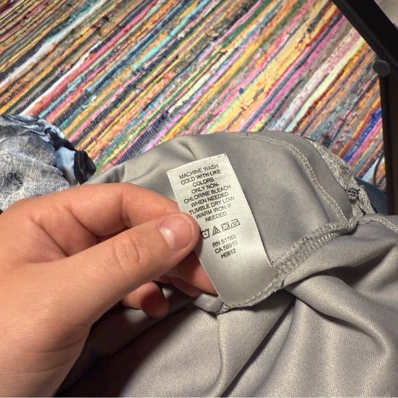 Vintage Y2K Black & White Rose Floral Lace Tank – Fits M - Picture 5 of 5